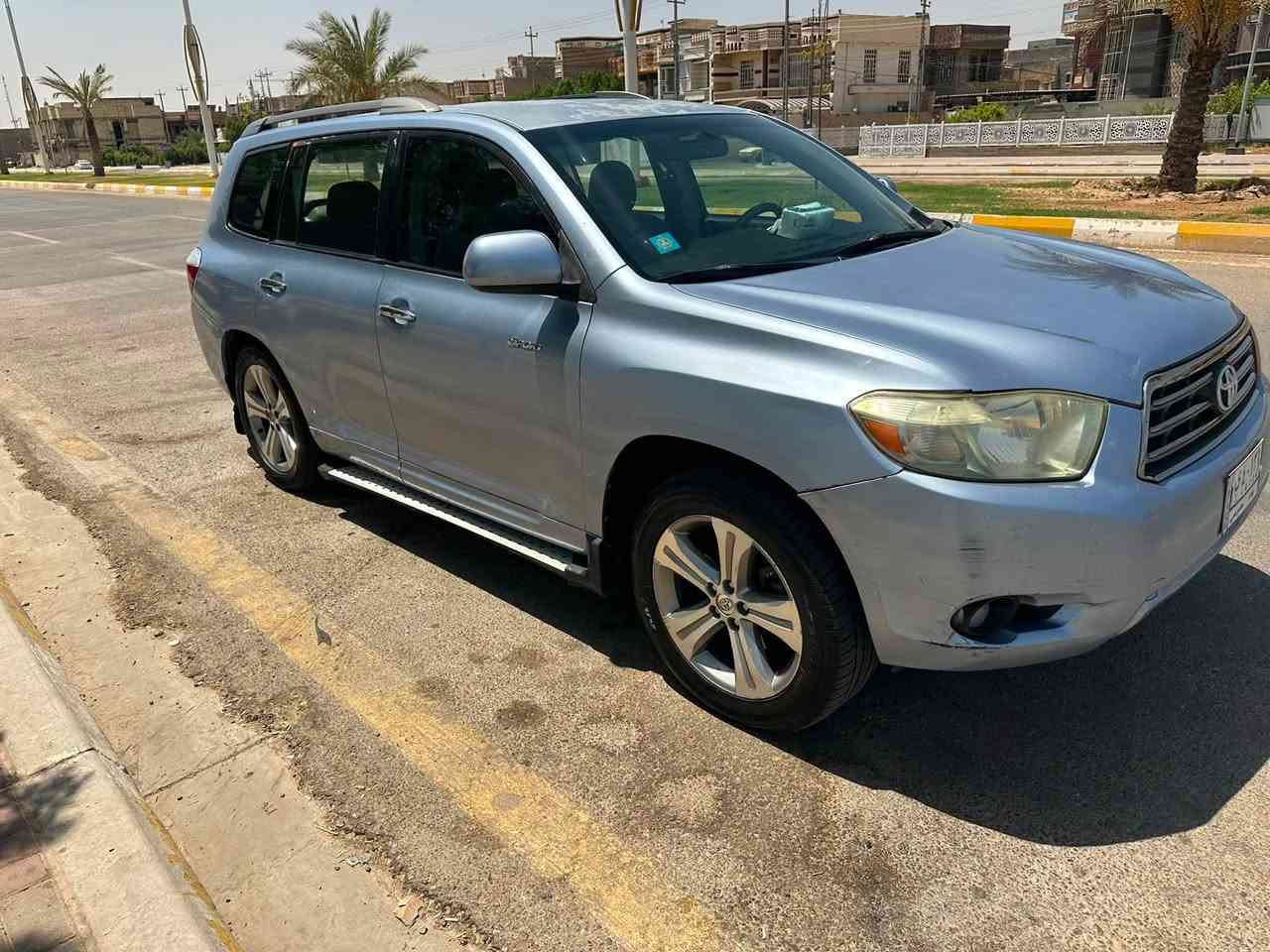 السلام عليكم 
هايلندر تيوتا للبيع
وارد أمريكي 
مكفوله من الضربه فقط حزام صبغ 
فول تحكمات ستيرن سبورت
محرك ٦ سلندر لا صرف ولا بخار عليها ادامه كامله
تخم تاير
السياره حلوه ونضيفه بل عافيه عل ياخذها
رقم بغداد باسمي مشروع وطني
مكان السياره فلوجه 
السعر 120$ وبيها مجال 
***********
