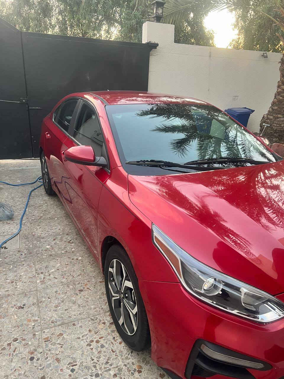 السلام عليكم كيا فورتي موديل 2021 وارد أمريكا حادثه موضح بل منشور تبديل جاملغ وبنيد بدون دواخل 
ماشيه 45الف باقي سياره كفاله على وضع الشركه 
السعر 135وبيه مجال العنوان بغداد زعفرانيه رقم الهاتف *********** بغداد, العراق
