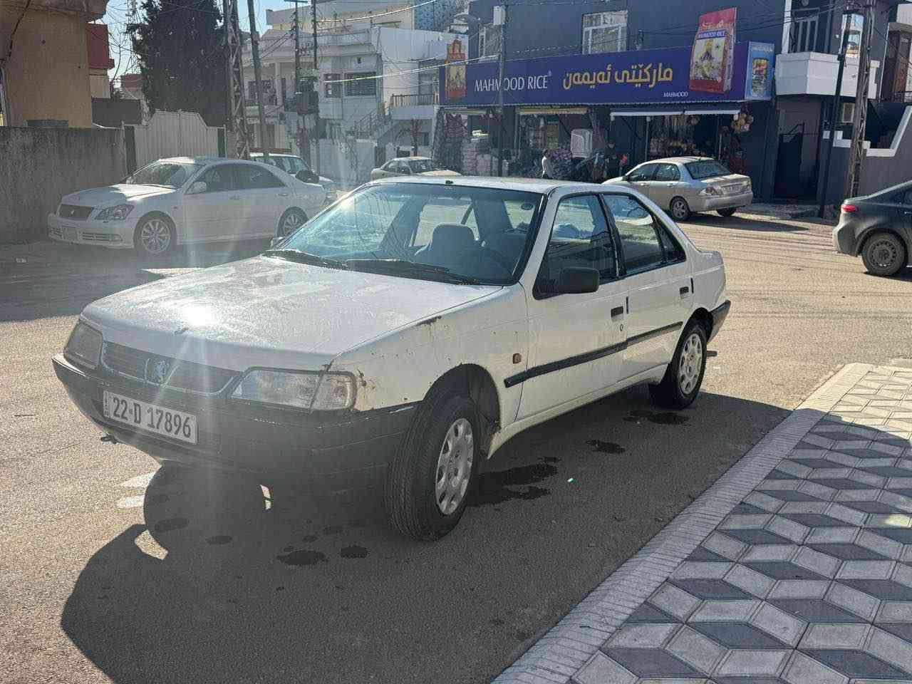 بیجۆی ڕەوا ٢٠٠٩ ئەکسل

سەنەوی تا ٢٩ تازەیە بەناوی خۆمەوەیە

یەک چەمەلەخی دوای بۆیاخە

مەکینەی کەمێک بوخاری هەیە

گێڕ و کلاج و عەینەی تازەیە

چوار تایەی لۆکی لەژێرە

٣٢ گەڵاو مامەڵە 

*********** السليمانية, العراق
