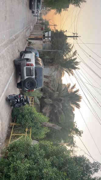 السلام عليكم بيت ركن للبيع في الامين الثانيه نواب الضباط فرع مجاور لحوم الامير مساحه 130 م طابقين الواجهه 6 ونص والنزال 20 
للاستفسار ***********
***********
