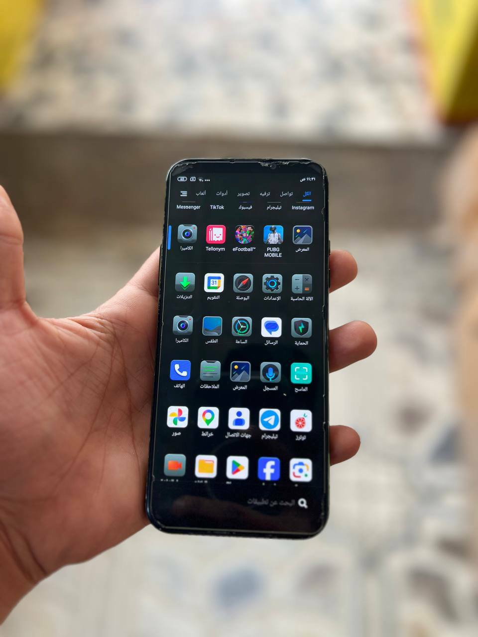 السلام عليكم جهاز بلاك شارك 2 جهاز عملاق وغني عن تعريف جهاز قوي مال الالعاب ومرتب كلشي شغال بي فقط مستبدل شاشه اصليه تفصيخ اذا مو اصليه مرجوعه جهاز بي  لد الجانبي شغالات ولد خلفي شغال ومرتب السعر ب250وبي مجال بسيط واي استفسار رقم الهاتف ***********
