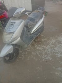 سكنس نثية • كلچ امامي • طافيه