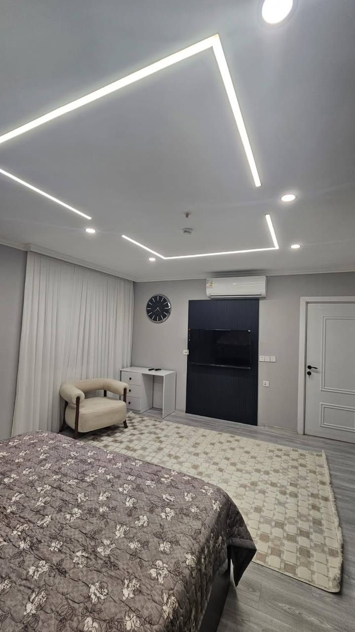 🔹شقة مؤثثة للأيجار وللبيع  🔹
-في مجمع واو تاورز 

-بموقع ستراتيجي و علی شارع 100م

-قریبه علی جامعة جیهان و تیشك و لوبناني فرنسي مقابل بنك جيهان

-تتكون من 👇

-ثلاث غرف نوم 

-صاله 

-مطبخ 

-صحيات

-طابق 13

-واجهة شارع 100

- مجمع بها كراج لوقوف السيارات و حدیقة 
- ماي وكهرباء ۲٤ ساعة 
وكل الخدمات موجوده بالمجمع

للاستفسار اكثر اتصل علئ الرقم التالي ***********
