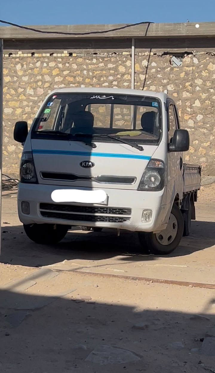 سلام عليكم
كية ٢٠١٦
سيارة مال جناية 
مرتبة ومكفوله من كلشي تحويل ثاني يوم 
رقم قادسية 
سعرها ٩٥ 
للستفسار اكثر 
‏‪***********‬‏
