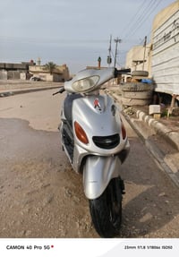 دولفين للبيع السعر ٥٠٠ وبيها مجال٠٧٨٢٩٢٥٨٠٥٨ واتساب