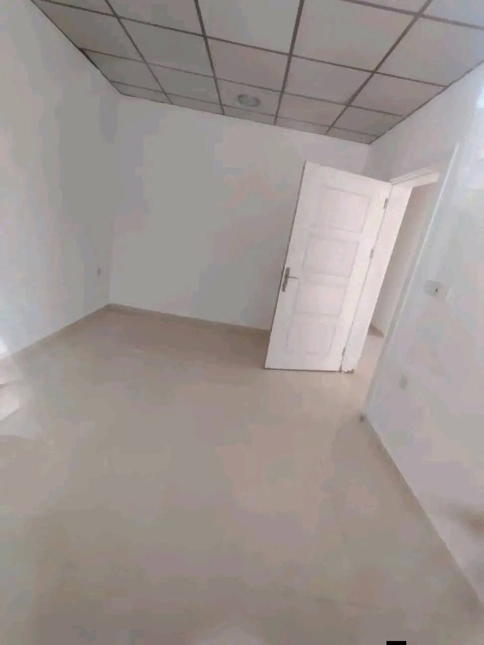 #شقة للبيع في #السليمانية طابق ارضي ***********
مجمع كوباني ستي سعر كلش #رخیص مناسب  
المساحة 110 متر مقابل #حديقه
يتكون / استقبال . مطبخ ومساعد . غرفتين نوم . وصحيات حدیقە کبیر  .

للمعلومات اكثر اتصل أو راسلنا واتساب ***********
