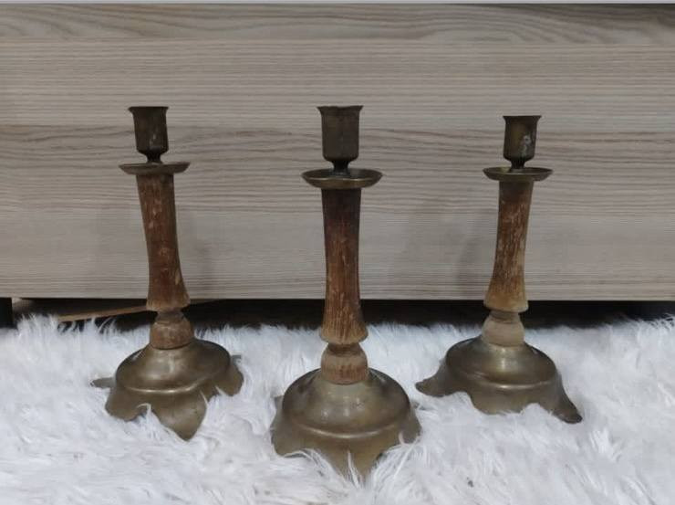 شلعه 22 قطعه نحاس بسعر مناسب ليريدهم يتواصل ***********
