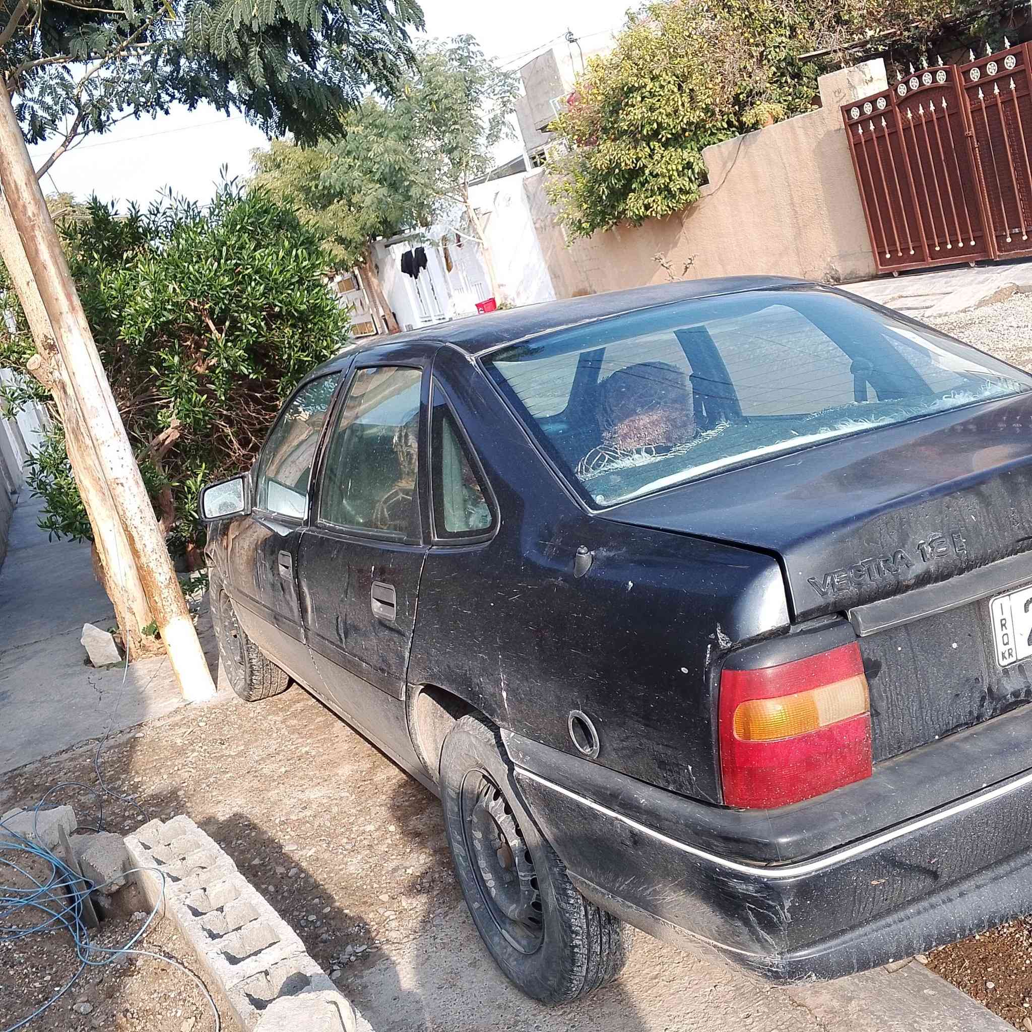 سيارةئؤپل محرك 18سيارةيةپاكوجوانةسةنةوى تازةية ناونيشان كفرى ژمارةى موبايل.***********   سعرى 38كةميك معامةلة
