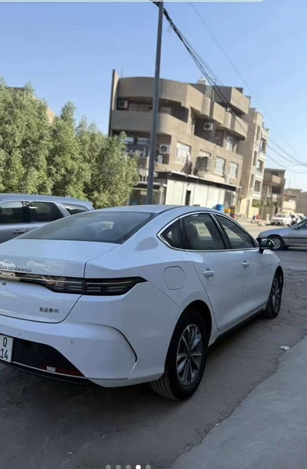 بي واي دي مديل 25 حجم محرك1500 بطاريه ليثيوم  شفره سياره سيدات مدحجه بنطام هايبرد مواصفات فول معروف بصمه وغيره   ماشيه ٢٢٠ مستجعل ع بيعته مكفوله  مكاني بغداد حي اور رقمي ***********
