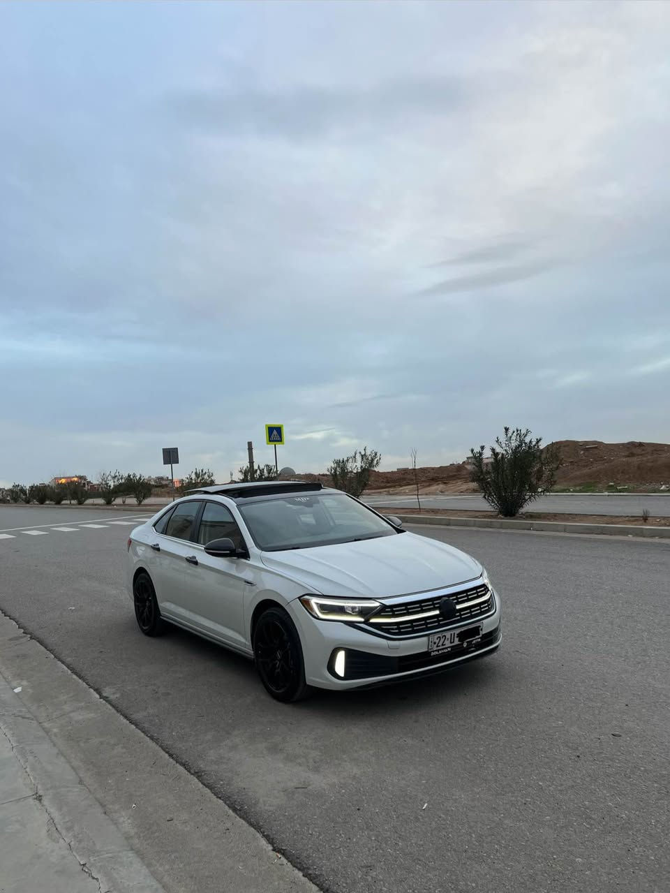 بسمالله الرحمان الرحمن 
ڤۆلسواگن جیتا مۆدێل 2024 SEl PREMIUM 
مواسەفات فوول فوول سوکان هیتەر کوشن سارد و گەرم کوشن خەزن ئاوێنە رادار کوشنی دواوەش گەرم سەکەرەکە یەک دینار مەسروفی تەدا نیە هەزەو سەنەوه نوێیە سەیارەکە بۆنیتی بۆیاغە لەگەر بستەک سندوقی بۆیاغە بەبی ژۆری و بێ ئێرباگ نوقتە ژۆری نیە سەرەکەی هاتا بلێی جوانە 
رەقەم تەلەفۆن 
*********** أربيل, العراق
