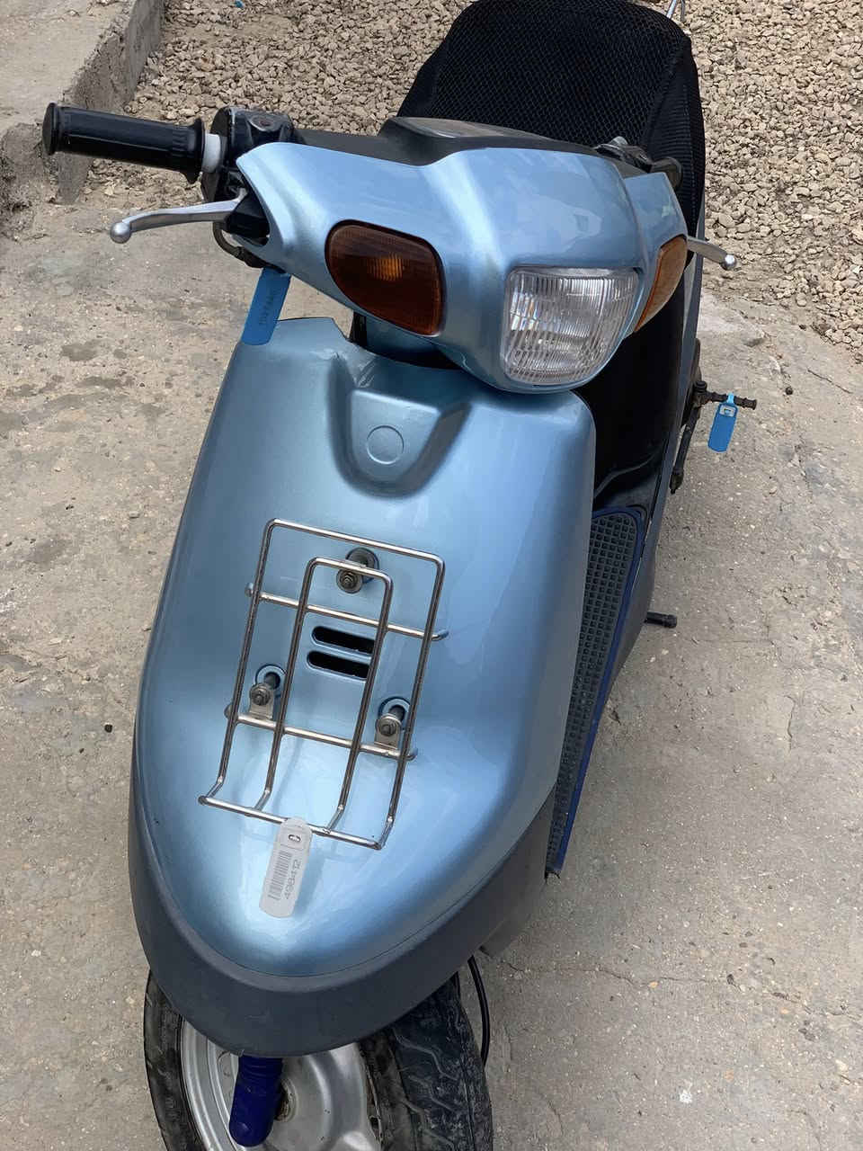 سلام عليكم دراجه بطه موديل 2000نضيفه موضحه بصوره شلعه فول صوت كير ماكو مكينه ناعمه كهربائيات كله شغاله  كيجاته شغاله نكره سلف سعر ٣٧٥ وبيه مجال رقم ***********
