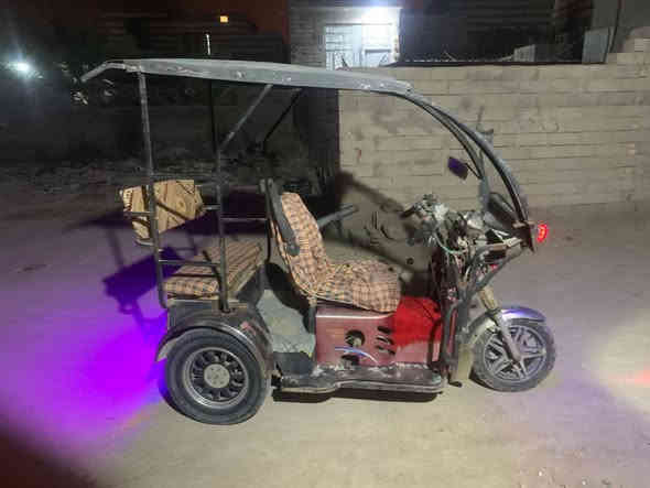 تكتك معوقين للبيع 2017. نضيفه شغاله كلها. الشراي يجي خاص او يتصل على الرقم ***********. السعر 550 وبيها مجال
