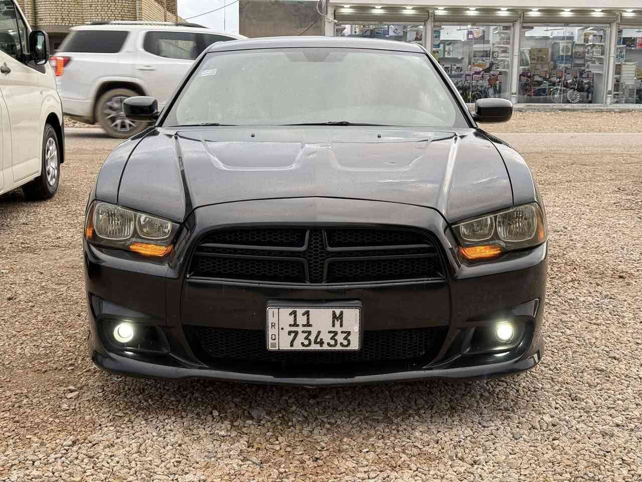 سلام عليكم
تشارجر موديل 14 للبيع بدون ايرباك سياره استخدام شخصي وجاهزه من كلشي وحادثها فقط دعامية وبنيد نفسه مصبوغ موجود بالصوره 
السعر 170 وبي مجال ***********
