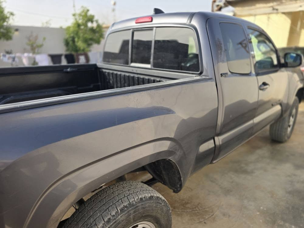 السلام عليكم 
تويوتا 
توكوما 
٢٠٢٣
صدر وربع 
محرك ٢٧٠٠ اربعة سلندر 
منفيس 
دفع رباعي
كامرا خلفية 
شاشة 
رادار 
تثبيت سرعة 
كير اوتوماتيك
تبريد تدفئة 
محرك كير بالشرط 
حادث بسيط 
تترقم محافضات عدا الشمال 
السعر ١٧٠  وبيها مجال 
السيارة للبيع نقد او مقدمة زينة  او مراوس 
المكان
كركوك  ناحية الزاب 
للاستفسار الاتصال 
***********
*********** كركوك, العراق
