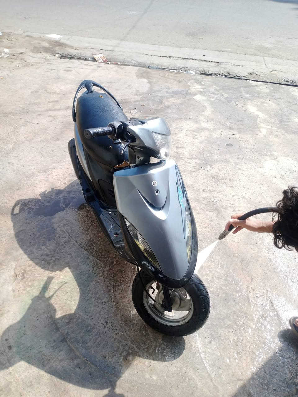 دراجه ماكس عدله نظيفه مكينه ما مفتوحه المكان طالبيه مقابل جامع الامام المهدي السعر 625 بها مجال بسيط رقم الهاتف بس واتساب***********
