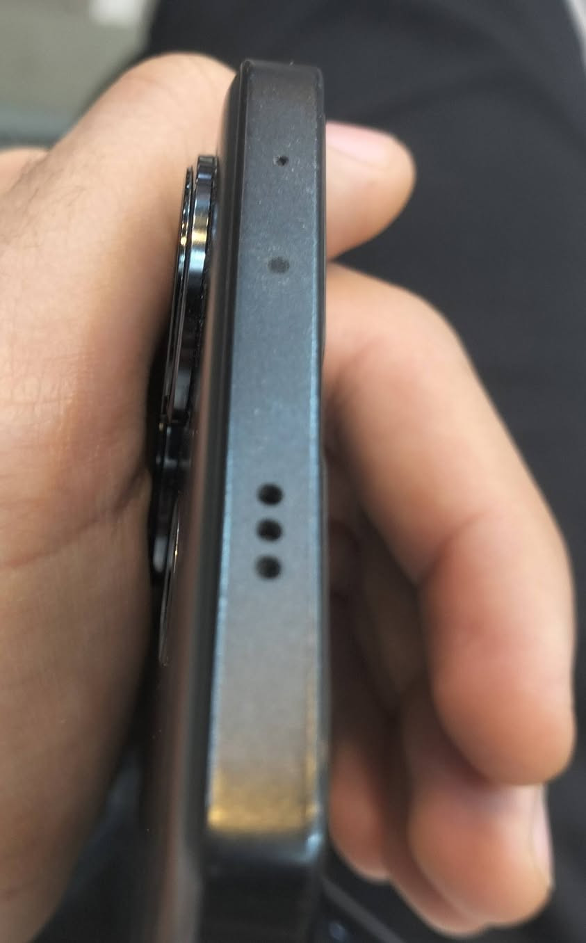 السلام عليكم بوكوf6 ذاكره 256 جهاز نضيف كلش غراضه ويا شاحناه 90 واط جهاز معروف وكلهه تعرف مواصفاته لقويه 
350 الف قفل 
بغداد البياع 
***********
