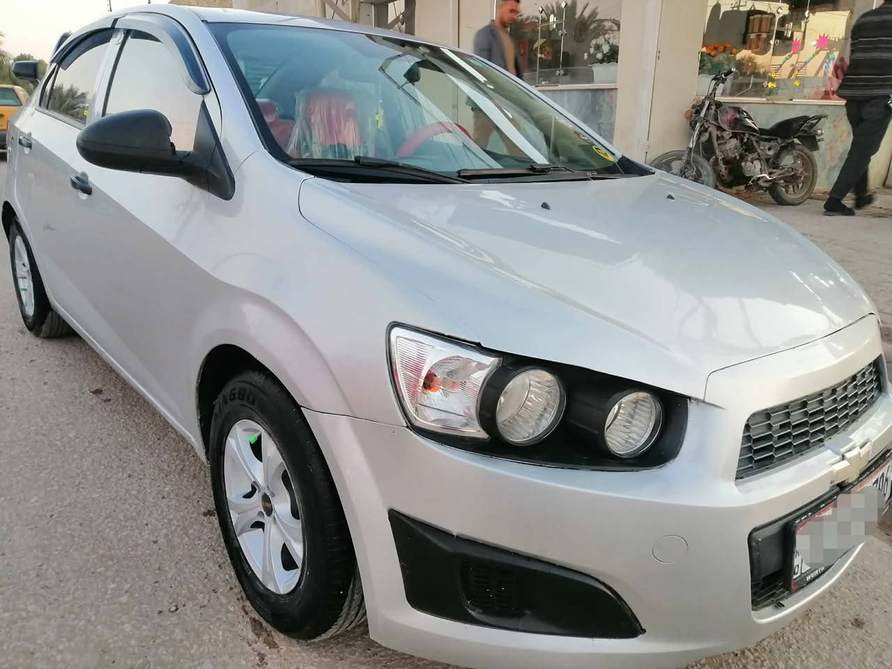 سلام عليكم شوفرليت لبيع موديل ٢٠١٢ خليجي اوتوماتيك رقم بابل انكليزي بئسمي سنويته جديده جاهز من كولشي السعر ٦٥ الشراي يتصل ***********
