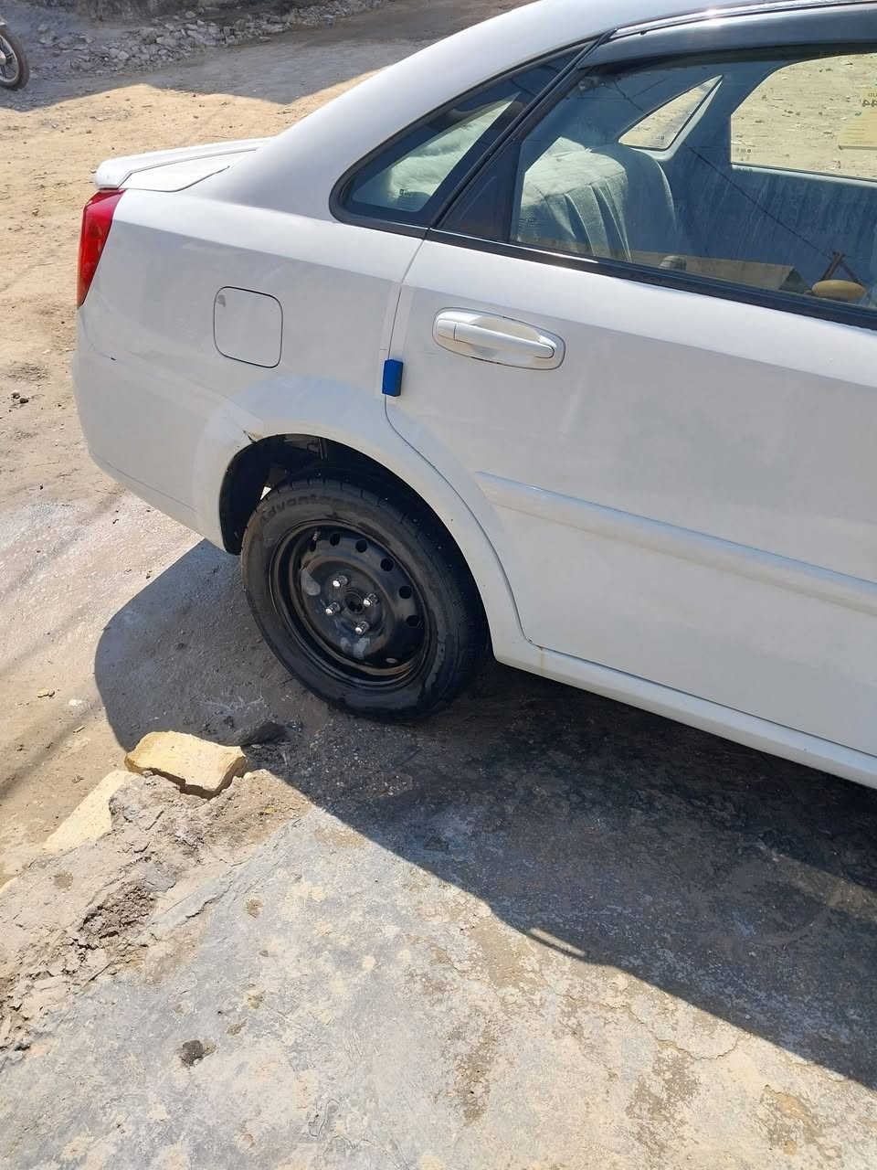 السلام عليكم اوبتره موديل 12 للبيع رقم بغداد انكليزي هزه جديده مشروع وطني السيارة بسمي مكان السيارة حله شارع 80 مقابيل مخبز مهند بلنزلة مال البزل للتواصل هذا رقمي *********** السيارة بيها بارد قليل وبيها ربع البنيد صبغ حداديه جديده تبريد خير من الله السيارة جاهزه السعر 80 قفل
