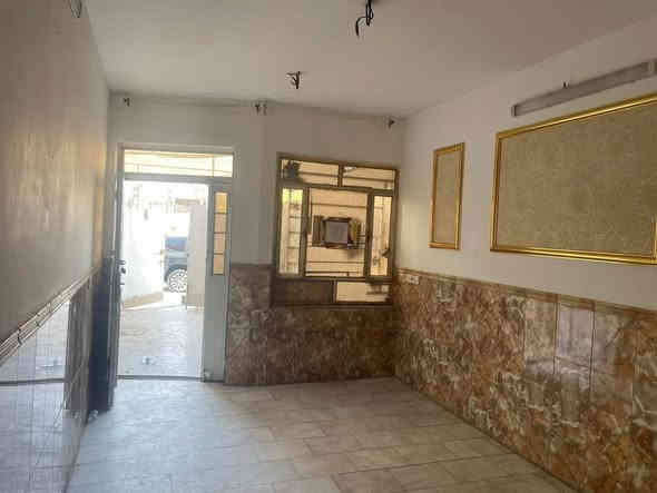 مشتمل 78م للبيع
مشتمل للبيع 

الشعب مقابل جامعه الامام الكاظم 
مساحه 78 م
مدخل واحد 
واجهة  4  
ونزال  19.5

يتكون من طارمة وخدمات خارجية استقبال 
حولي مطبخ 
ومنور وخدمات 
وغرفة نوم 
وطابق الثاني 
غرفتين  نوم وبيتونه سطح

<><><><><><><><><><><><>
للأستفسار مكتب ارض الخيرات
*********** ابوحسين
*********** حسن العقابي
