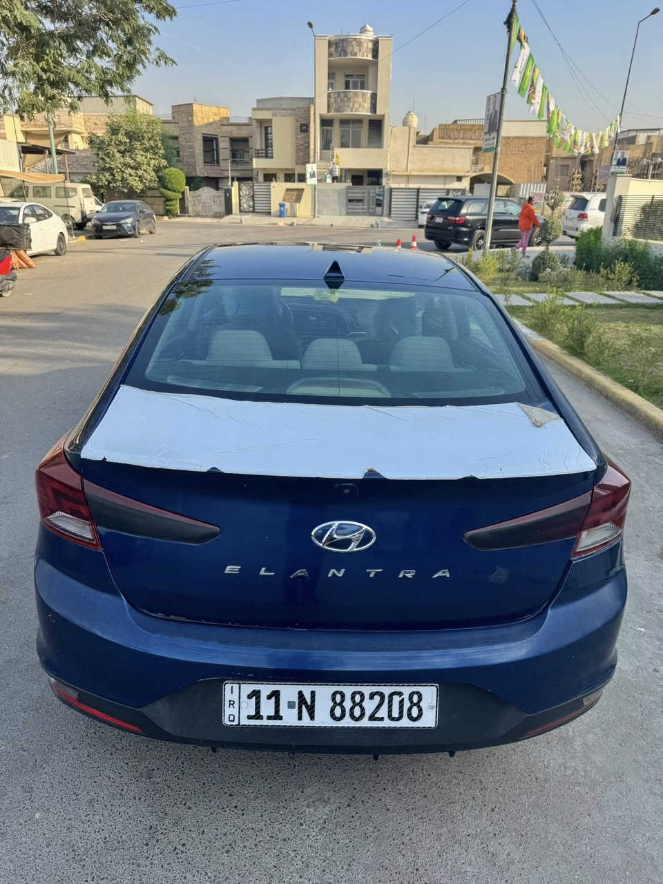 سلام عليكم النترا 2019  وارد امريكي رقم بغداد الانكليزي بأسمي حادث قبق جنطة وجاملغ خلفي وشوية بلبنيد وصور الحادث موجودة والسونار موجود بالصور وبالعراق صار عندي جاملغ امامي   
محرك 2000 Doch دوش المرغوب 
-كاميره  خلفية دوارة
رادارات 360 درجة ( امامي جانبي خلفي ) تمنع التصادم الامامي والجانبي والخلفي
-تحكمات ستيرن 4 جهات 
- 3 وضعيات قيادة ( عادي سبورت ذكي ) 
- مثبت سرعة ذكي ( التحذير عند مغادرة المسار )
-شاشة لمس تدعم نظام الابل كار بلي والاندرويد   
-سستم سماعات درجة اولى
-المراية الجانبية كهرباء   
-لايت زنون  
- كير اوتماتيك و S وعادي 6 نمر AT المرغوب
-تحديد مسار وقيادة الية والسياقة على خطوط الشارع في حال الاجتياز تنبهك
- مانع انزلاق ومانع تصادم 
تبريد ثلج
السيارة بعد بيها هواي مواصفات السعر 122 وبيهة مجال  مكاني بغداد تقاطع درويش حي التراث للتواصل ***********
