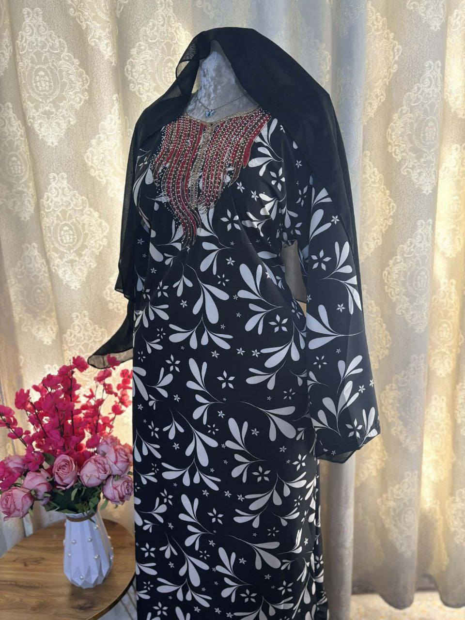 اخير 11 قطع
مخور حرير اندنوسي 

قياسات لحد 120 كيلو 

السعر مع التوصيل 97 الف

بدون شال ❌


**إذا كنت صاحب هذا الإعلان وتريد حذفه لأي سبب، رجاءا أرسل رسالة إلى الدعم الفني**