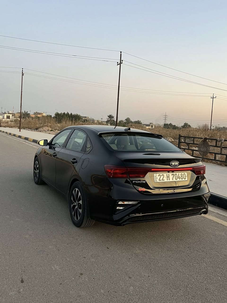 سلام عليكم فورتي للبيع موديل 2021 أمريكي 🇺🇸 
مكينه2000 ما مفتوحه شرط 
دوش كير AT المرغوب بلادي 6️⃣ نمر 
صدر حداديه امامي خلفي كفاله ع وضع شركه 
ماشيه 93 mi حقيقي سيارا واردها فقط بنيد + 
صبغ جاملغ وباب جها السايق اثر شخط في العراق 🇮🇶 
سيارا نهائياً 
بدون دواخل  رقم أربيل سنويه 2029 جديد 
سعرها 135 وبيها مجال لشراي عنوان واسط عزيزيه 
رقم ***********
