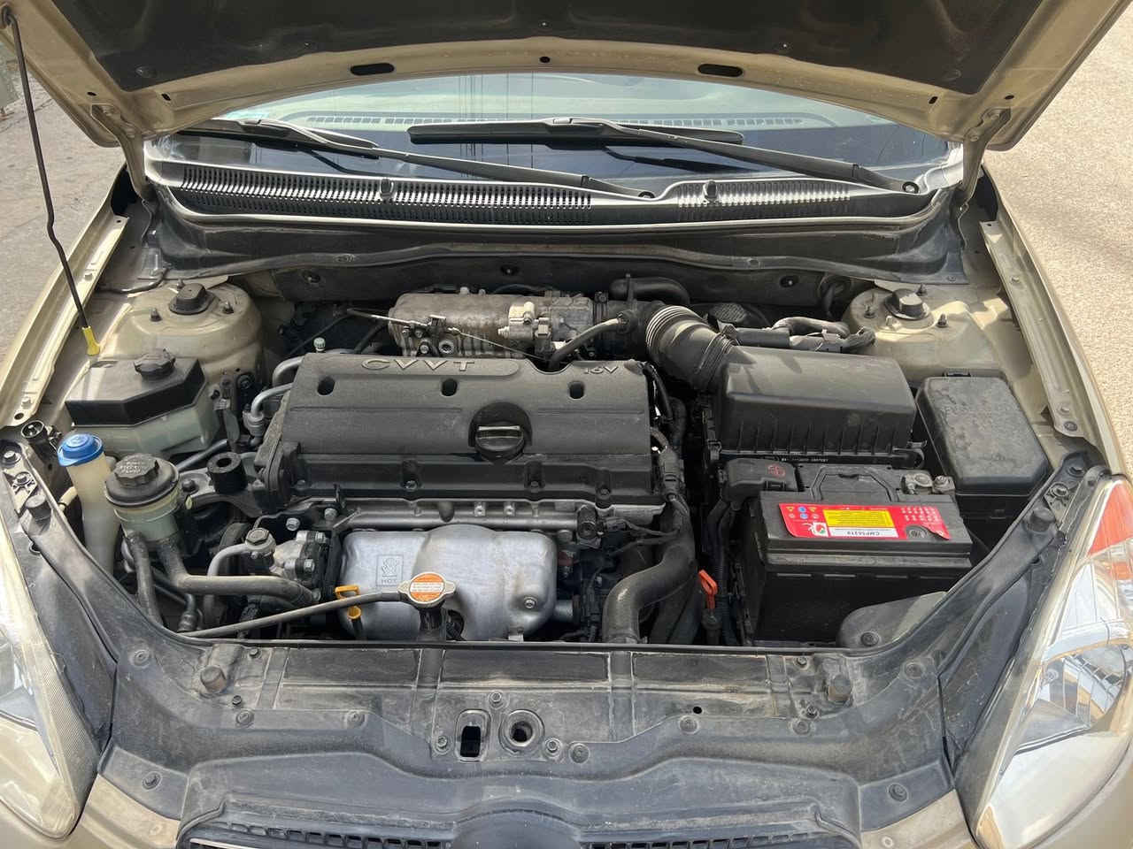 السلام عليكم.
    اكسنت موديل 2009                                                                                        بدون ضرر كفاله عامه بعدهي علىً وضع الشركه.                                             ماشيه ٦٢                                                                                            خير من الله كير ومكينه مامفتوحات شرط مكينه 16.                                  تخم تاير تبريد (بغداد البلديات )***********
