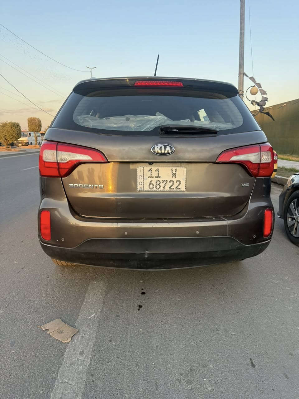 السلام عليكم
سورنتو للبيع موديل 2014
وارد خليجي 
محرك دوش
6سلندر 
رقم نكليزي 
سونار موجود
كفاله عامه ماعده البنيد صبغ اثر جرد
السعر 150$ بيه مجال قليل 
مكان بغداد 
***********
