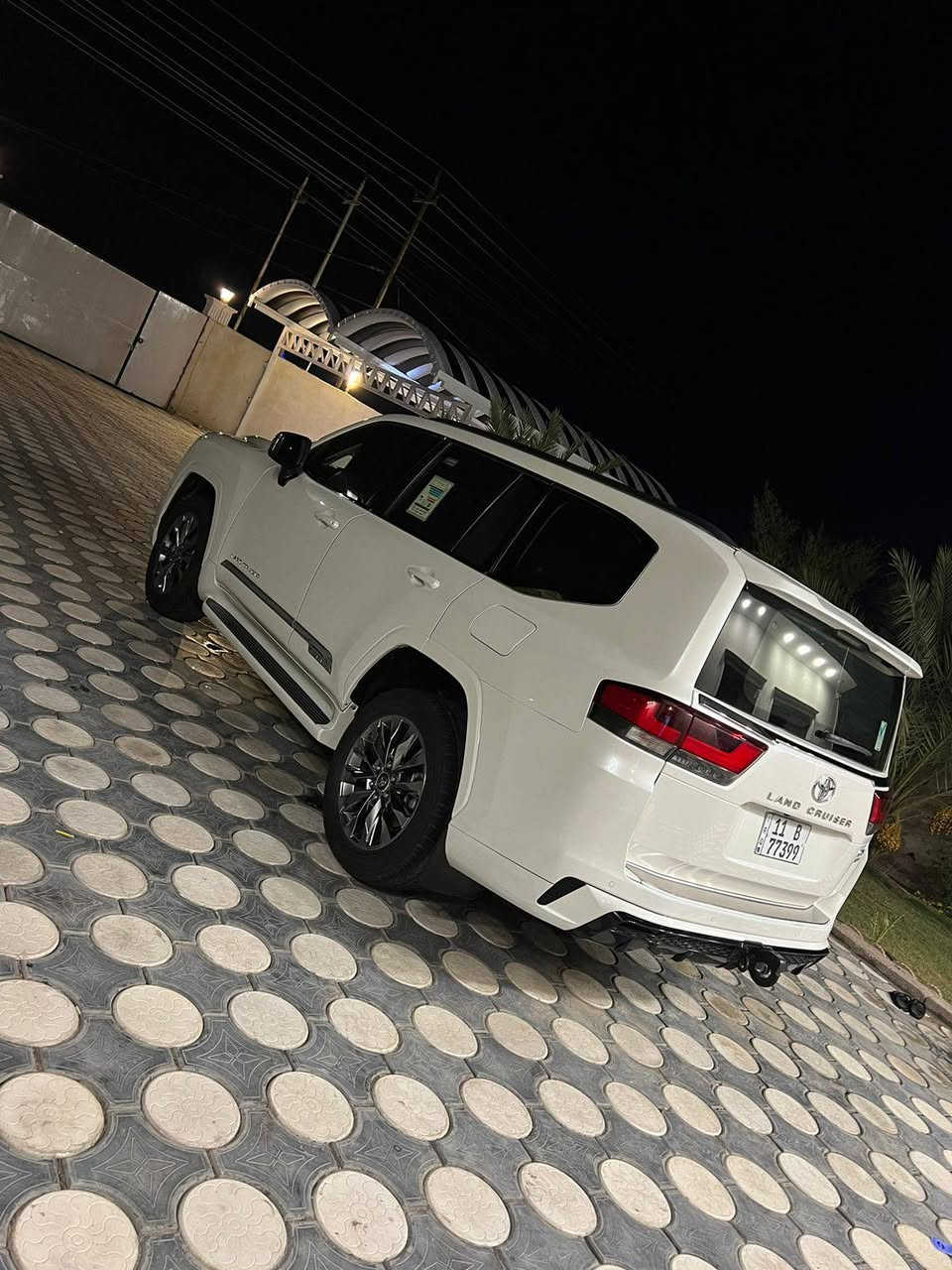 السلام عليكم
للبيع لاندكروز 2022 ساز ضمان ام التطبيق ٣شاشات

السياره فول محرك 4000 المرغوب  ماشيه ٣٦ الف 

مكفوله كفاله عامه  بسمي مداور ثاني يوم 

السياره وياها رقم حلو مميز  

 

السعر 640 $ او بيهاا مجال  المكان ذي قار المركز 

***********
