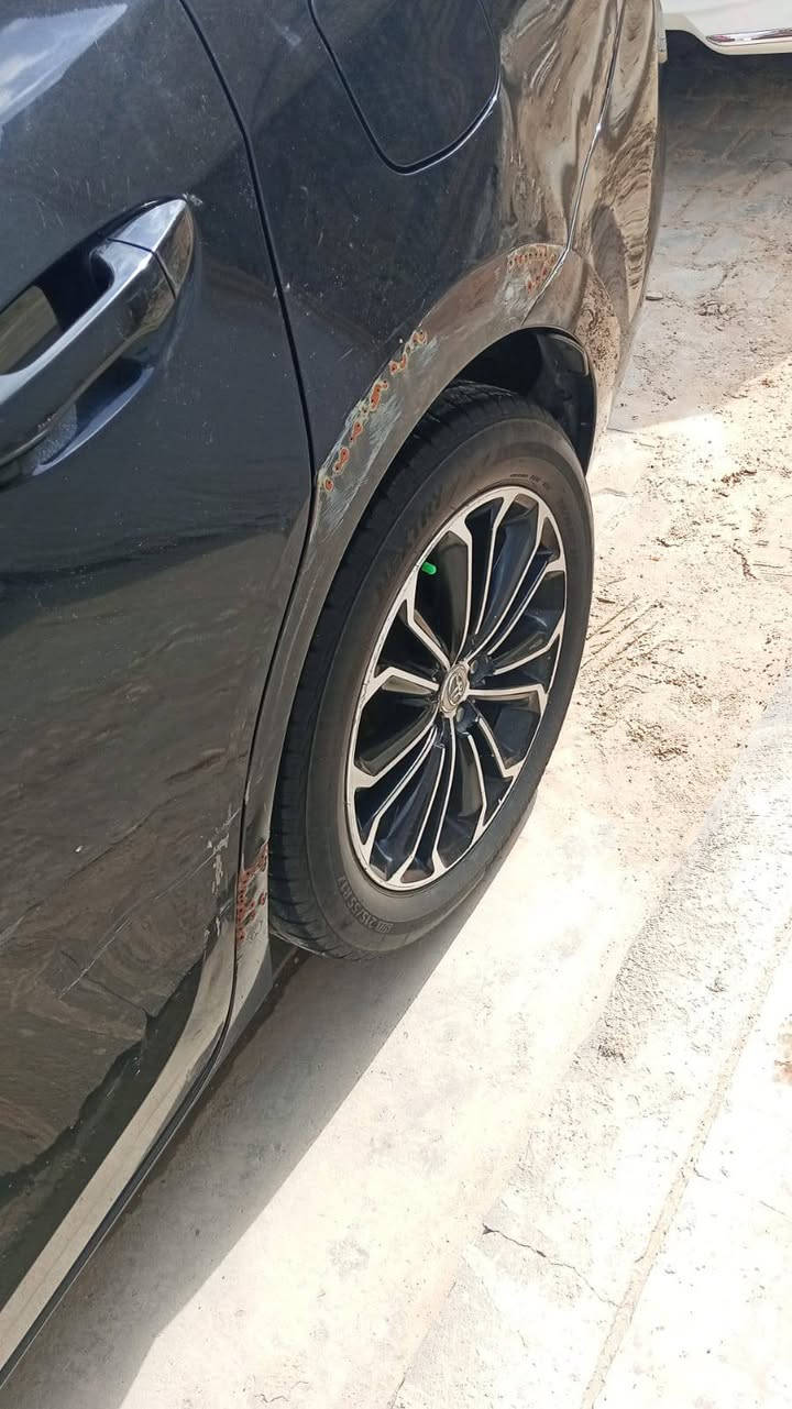 سلام عليكم اعيد النشر بسبب لوعود لكاذبه كورله موديل 16 بيها قطعه وحده بل سونار وصار بيها بل جاملغ لامامي طخه ع كد شبرين ومسمكرها وكدامكم بل صورهه
وبيها طخه بل هلال لخلفي ومسمكرها كل لبيها شي بسيط لون اسود سياره فئة S معروفه مواصفاتها ماشيه 100 الف رقم سليمانيه بسمي تحويل ثاني يوم  سونار مرفق بل منشور السعر 115 وبيها مجال لشراي ارقم لهاتف ***********  واتساب مكان بغداد الشعب سيطرة لقديمه
