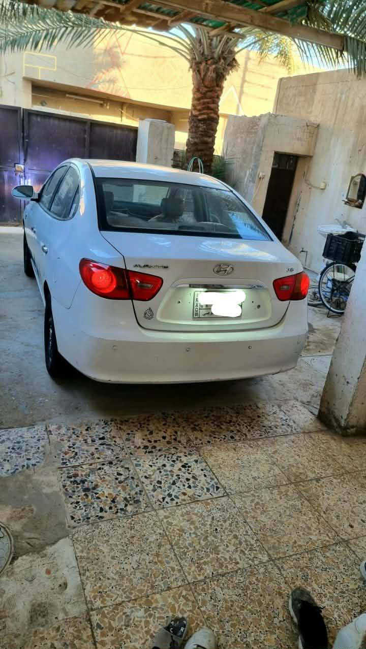 السلام عليكم النترا افانتي موديل 2008 سياره بسمي رقم ديالى عنواني بغداد 
ابيع صبغ احزام وهنه كم قطعه بس وبيهه بنيد اني بدلته شركه نفس الون سياره خليجي كير مكينه خير من الله ونقص دبلات خلفيه بس صدرامامي ومشط قبل شهر سويتهن وتاير جديد تخم سعرهه 83 
اتصل ع رقم لئن اني مو صاحبهه وبي واتساب ***********

