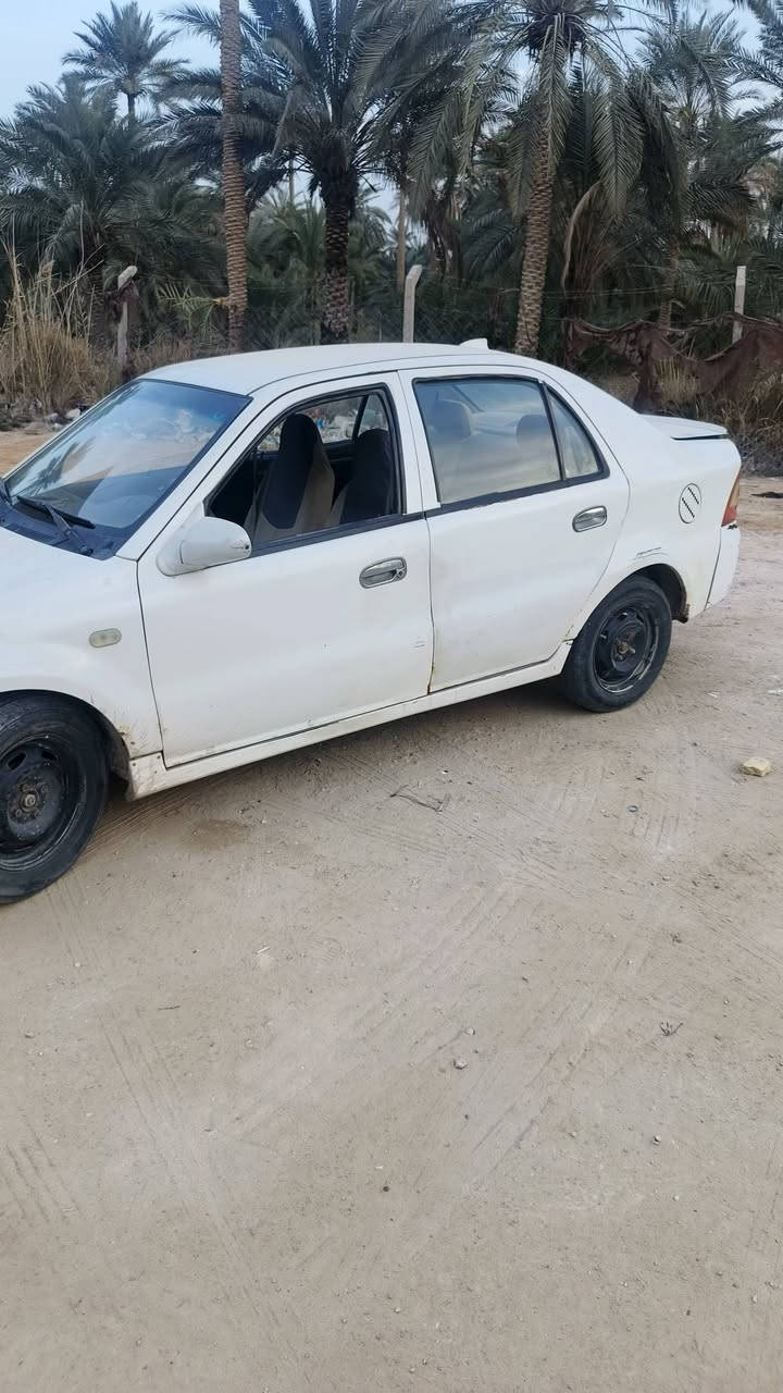 السلام عليكم
سيارة جيلي موديل 2013 سنوية لل 29 سيارة بيها خيط بخار وراعيه متوفي بس اهله موجودين السعر ١٧ وبيه مجال بسيط. 
***********

