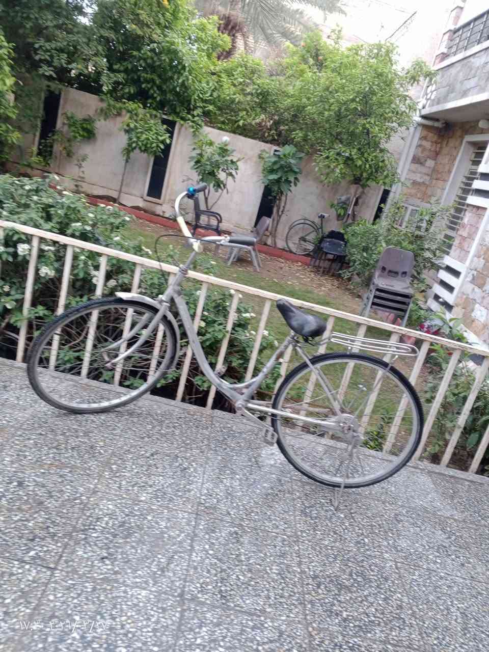 السلام عليكم بايسكل بناتي حجم 26نضيف مابي نقص نضيفالسعر60وبي مجال للتواثل واتساب***********
