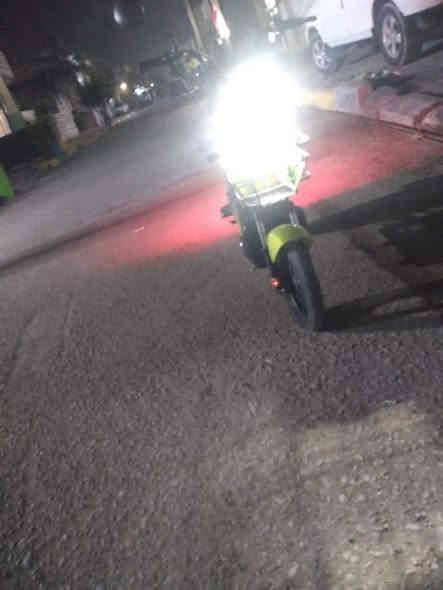 السلام عليكم بايسكل شحن للبيع ٣نمر سرعه٤٥و مواصفاته ممتاز والله اي عطل مابي سعر ٢٥٠ وب مجال المكان كربلاء حي الحر قرب مجمع ليمونه الاتصال بي واتساب ***********بدون نشرات لين ضايعات
