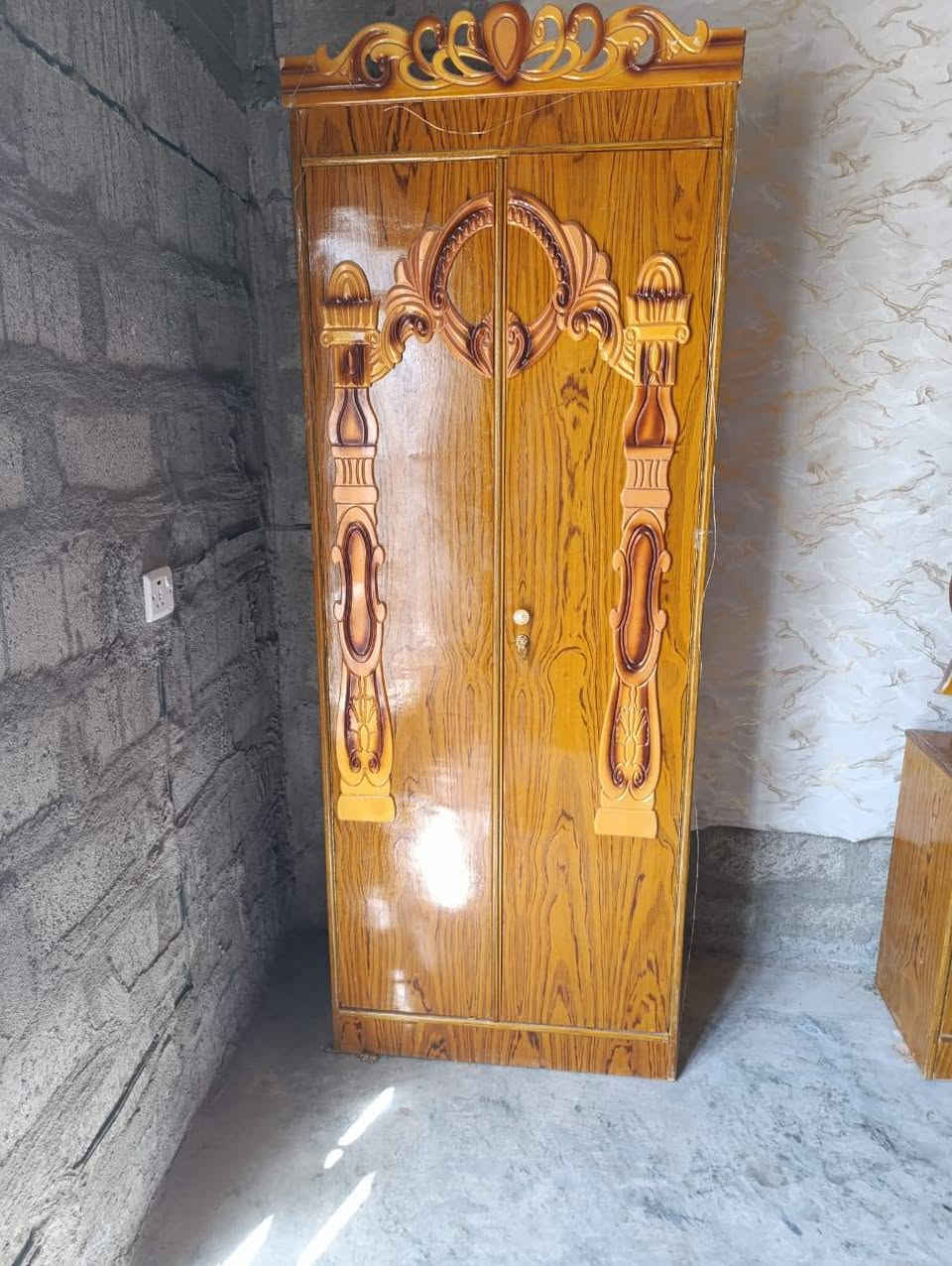 غرفه للبيع 900 وبيها مجال العنون كركوك حي الحجاج ***********
