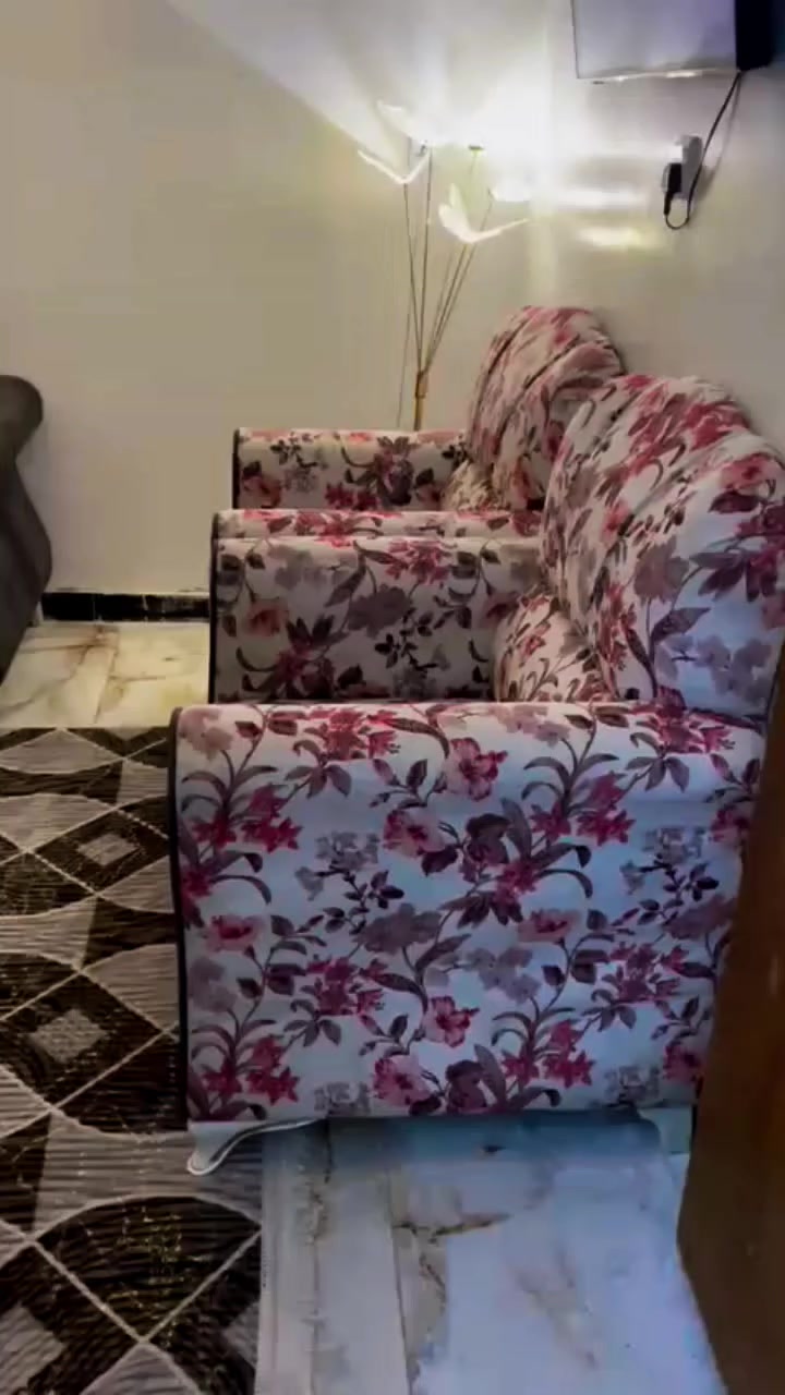 تخم تركي البيع 8 مقاعد 
العنوان الشعب السعر 225


**إذا كنت صاحب هذا الإعلان وتريد حذفه لأي سبب، رجاءا أرسل رسالة إلى الدعم الفني**