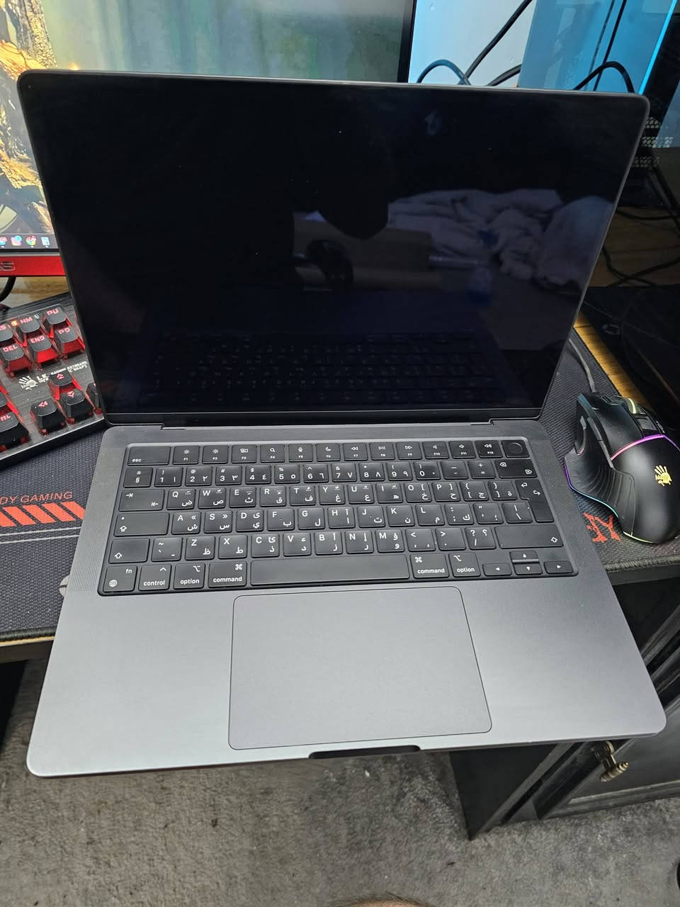 MacBook Pro 2024
Display 14"
M4
Ram 16 GB
SSD 512 TB
بطارية 93

الملحقات كلها موجودة كارتونة وشاحنه  
يتوفر توصيل للاستفسار
***********
