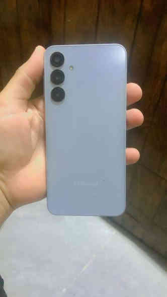 سلام عليكم كلكسي A16الجهاز الذاكره 128جديد نظافه 100/100غراضه بعدهه ما مفتوحةالجهاز مكفول من كلشي السعر 200و بي مجال ***********
