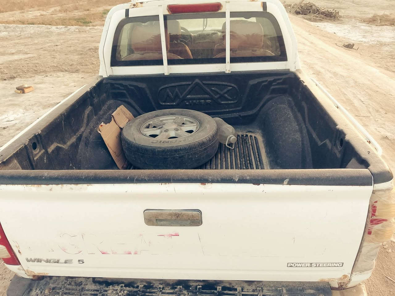 سلام عليكم  كريت ويل مديل 12 مشروع وطني كير ومحرك وحداديه خير من الله سياره حلوه بس يرادله غسله 
سعر 60 وبيه مجال
ملاحظه انا مكلف بنشر 
رقم صاحب السياره 👇🏽
***********
