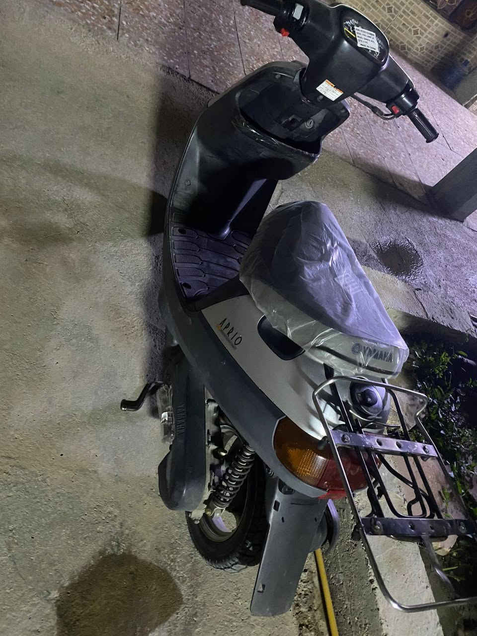 دراجه بطه 2000 دبل.... دراجه حاويه تقريبآ
صارلهه شهر من طالعه من الحاويه نضافه فول 
*********** مكان طوريج....
