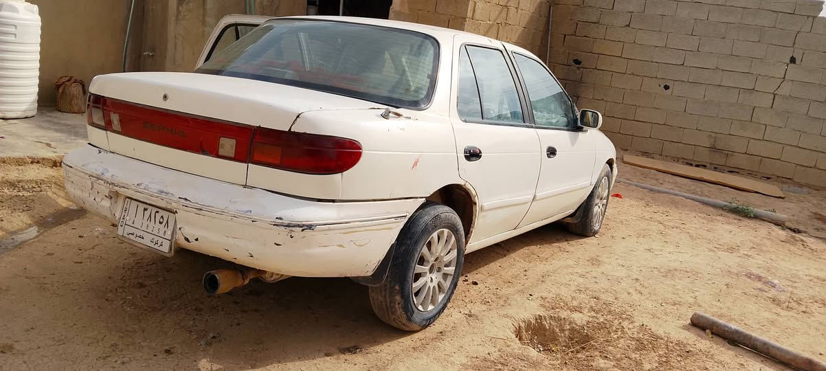 السلام عليكم للبيع سيفيه لون ابيض موديل 93 سياره مال جناي يرادله اشويه ترتيب رقم كركروك سنويه صار 3سنين صاقطه حادثة باب وجاملق كير محرك حاويه جديد مكان السياره جلولا كشكول الكبير سعر 18رقم الهاتف ***********

