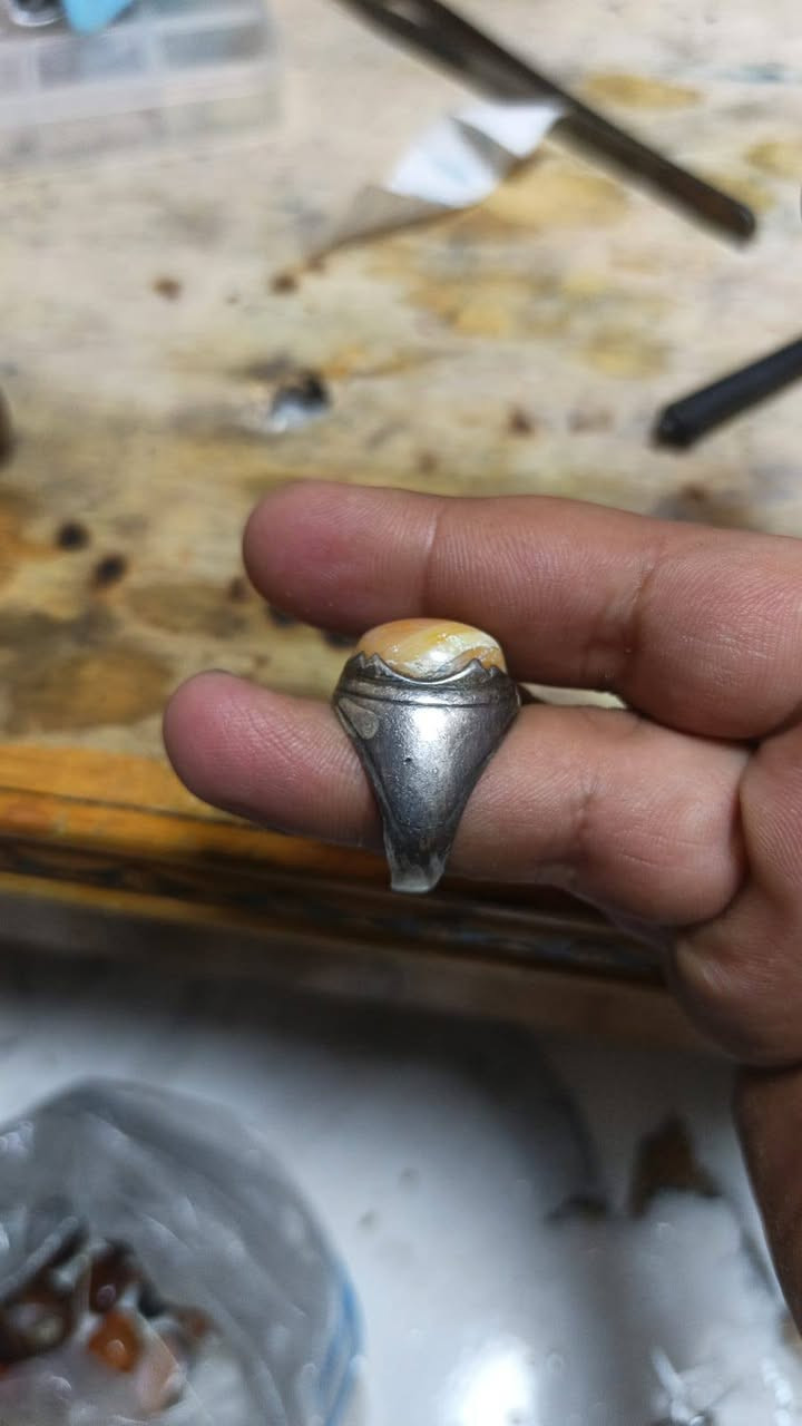 السلام عليكم اخوان خواتم صياغات يدويه قديمات كلش اصلي بالذمه السعر على الخاص


**إذا كنت صاحب هذا الإعلان وتريد حذفه لأي سبب، رجاءا أرسل رسالة إلى الدعم الفني**