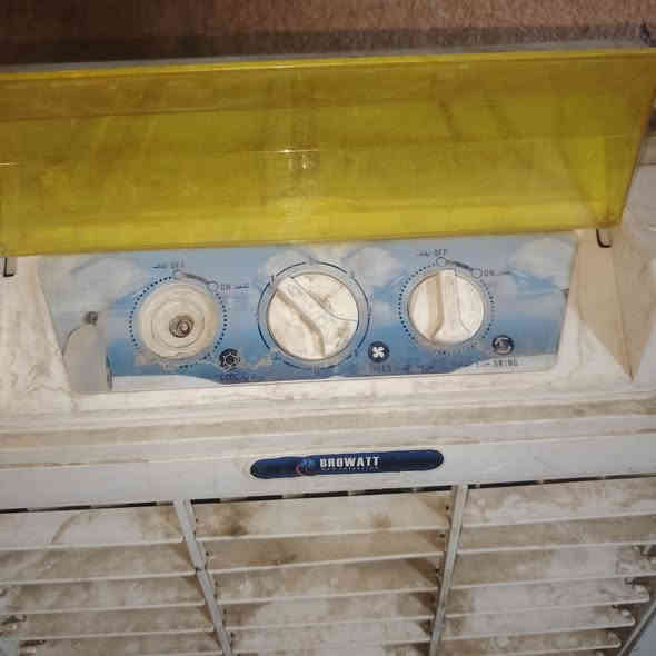 مبرده هواء نضيفه ماركه BROWATT استعمال قليل للبيع السعر 125 الف وبيها مجال قليل العنوان البصره كوت الحجاج ***********
