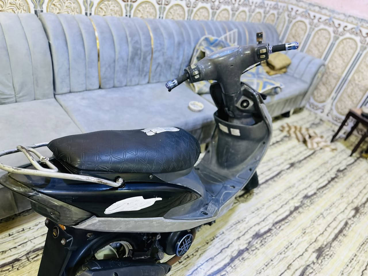 سلام عليك شباب درجه قجمه البيع درجه نضيفه شوفت عينك درجه كفاله عامه مكينه جديد تايرات جد كلشي جيديد العوان يصره شارع ميثاق الجمعيات الإسكان والسعر خاص ***********
