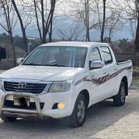 تۆیۆتا هایلۆكس 2014 نمونە لە جوانی ویل كرۆم سەیارە بێ دەعمو لێدراوە تە...