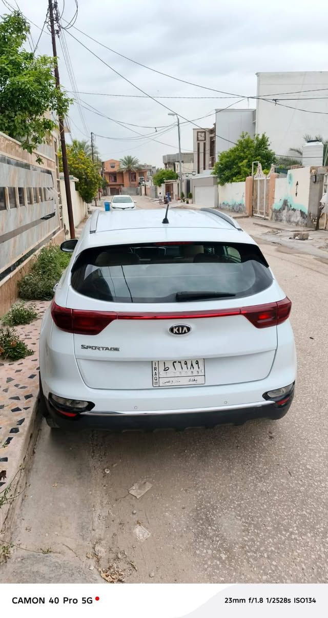 سياره سبورتج 2020 كفاله عامه
سياره سبورتج 2020 كفاله عامه 
تشغيل عن بعد 
حساسات خلفيه واماميه 
سياره ماشيه 80 
كفاله من محرك وگشر تبريد ثلج
سعر 185 وبيه مجال لشراي 
متوازي للبيع بس شراي يتصل ***********
