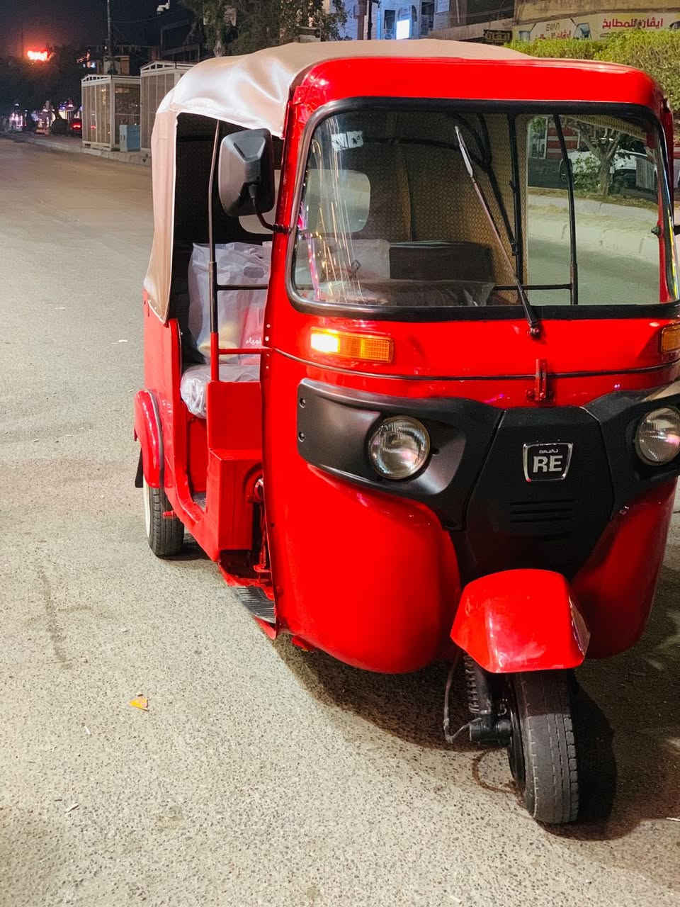 سلام عليكم تكتك موديل 18 جاهزه.   سعر 4 وبيه مجال  رقم وسنويه تحويل ثاني يوم تكتك مكينه مال 20   تكتك تخبل. ***********
