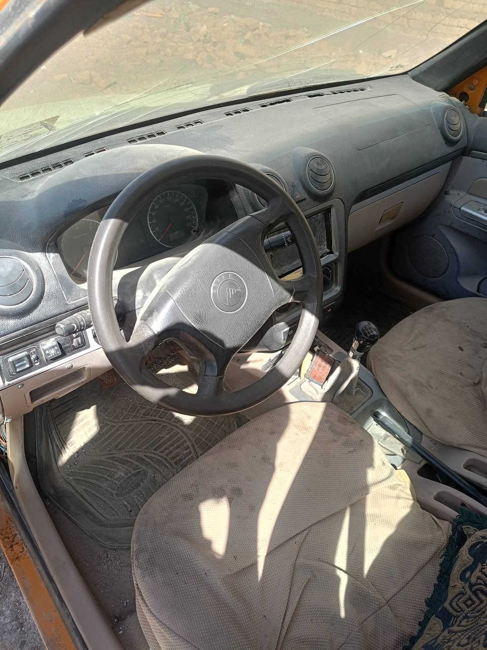 جيلي سي كي مكينة كورلة رقم بصرة سنوية ساقطة صارلها سنة  راعيها بلناصرية ابو السنوية صارلها شهرين واكفة مامشتغلة ابيع على هاذا وضعها غير متواجد ع الفيس اتصال فقط  ‏‪0787 602 7753‬‏
