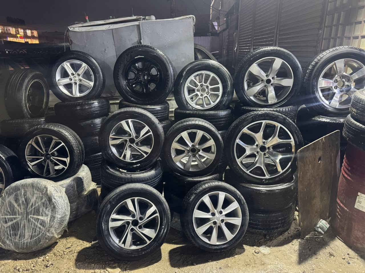 سلام عليكم شباب بخدمه طيبين بيع وشراء مراوس ويل كبات لحيم تعديل صبغ جميع الوياله حديد ويل كب حسب الحجم خدمات كامله فتح شد بلنص مجاني مكان بغداد الشعب مقابيل محكمه الشعب  خدمات محمد البهادلي  
جمعه فتح نشالله (متواجدين 24ساعه  )
***********@إشارة
