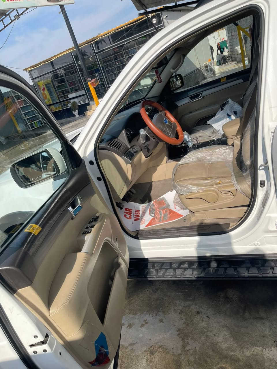 مهافي ٢٠١٦
مكفولة
 فور ويل
حساسات امامية خلفية
كامرة خلفية
كشنات جلد
بدون صبغ 
باسمي تحويل مباشر 
ورقم بغداد
السعر ١٦٨ بيها مجال بسيط
***********
